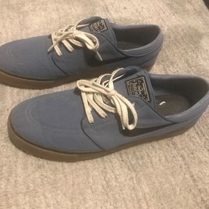 Blue Nike janoski's